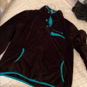 Free country pullover